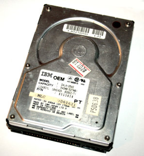 540 MB Harddisk 3,5" IDE IBM DALA-3540   4500 RPM,  96 kB Cache