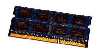 4 GB DDR3 RAM 204-pin SO-DIMM 2Rx8 PC3-10600S 'Elpida EBJ41UF8BCS0-DJ-F'