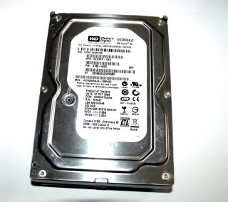 320 GB SATA-II - Harddrive Western Digital WD3200AAJS-65B4A0 7200U/min, 8 MB Cache