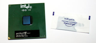 Intel Pentium III Prozessor 700 MHz, Socket 370 'SL3XX' Coppermine-Core,  256kB Cache, 100 MHz FSB, 1.65V