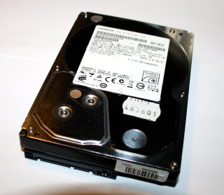 1 TB Harddisk 3,5" SATA-II Hitachi HCS5C1010SLA382   CinemaStar 5K1000  5400 U/min, 8 MB Cache, 24/7
