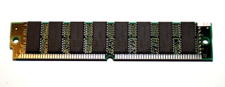 32 MB EDO-RAM 72-pin non-Parity PS/2 Simm 60 ns Chips: 16x SMT IPC5117405BJ-60