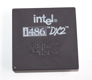 Intel 80486DX2-66 Prozessor (SX645, 168-pin ceramic PGA, 66 MHz) 