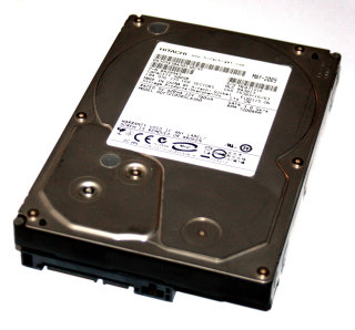 500 GB Festplatte 3,5" SATA-II 3Gb/s Hitachi HDT721050SLA360  Deskstar 7K1000.B  7200 U/min, 16 MB Cache