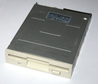 3,5" Disketten-Laufwerk (DD-Floppy 720kb / HD-Floppy 1,44 MB) Samsung SFD-321B /LE  Frontblende: beige