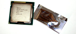 Intel CPU Core i3-3225 SR0RF 2x3.30GHz 3MB Sockel LGA1155 Processor 3.Gen. Ivy Bridge   