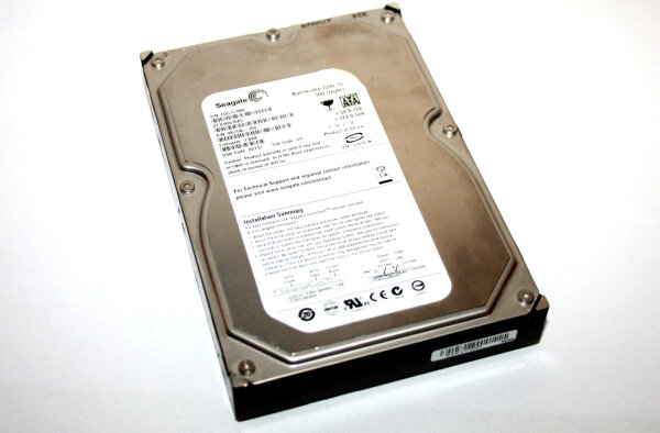 500 GB SATA II - Harddisk Seagate ST3500630AS   P/N: 9BJ146-308  FW: 3.AAK  DC: 08112  S/N: 6QG173NN