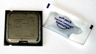 Intel Pentium 4   560  3,60 GHz SL7Q2  (3,60GHz/1M/800/04B) Sockel 775 Desktop CPU