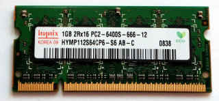 1 GB DDR2 RAM 200-pin SO-DIMM 2Rx16 PC2-6400S  Hynix HYMP112S64CP6-S6 AB-C